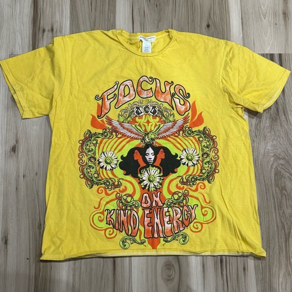 Urban Outfitters Project Social Tee Kind Energy Short Sleeve Shirt Women’s S/M